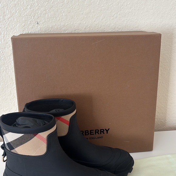 Burberry Black and Tan Check Rain Boots - Picture 1 of 3